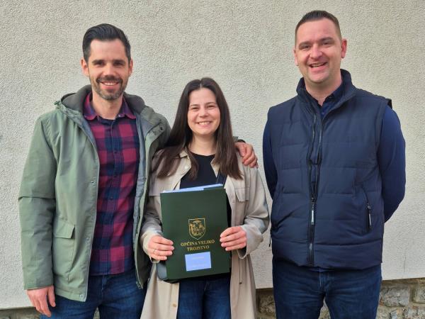 Mlada obitelj_Anja Pirin i Ognjen Vuković