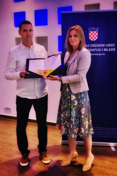 foto/Ugovor_potpisivanje_14072021_SDU_demografija i mladi